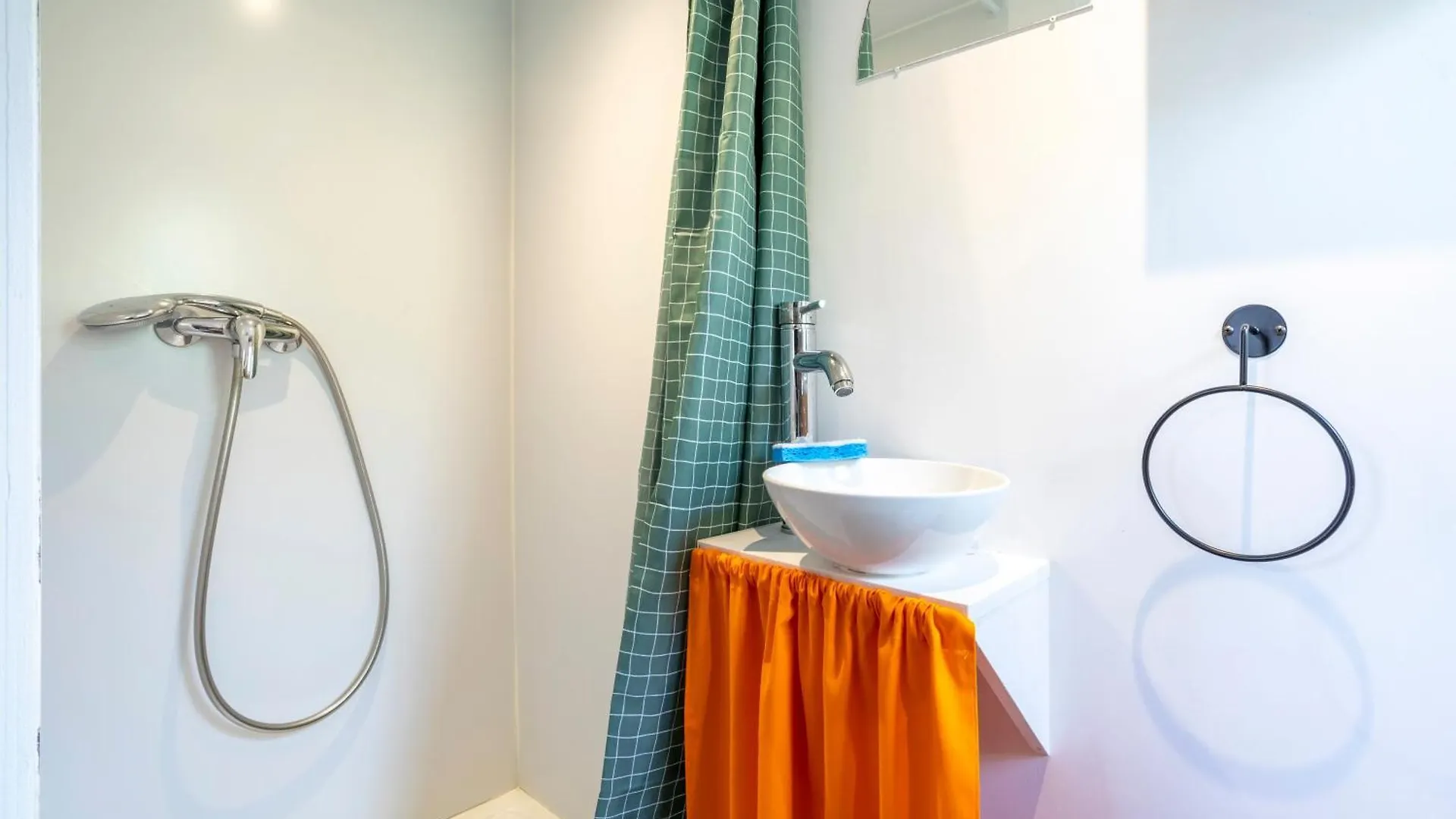 Mobilhome Et Chalet Guilvinec 0*,